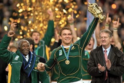 President Mbeki and Captain John Smit with the World Cup